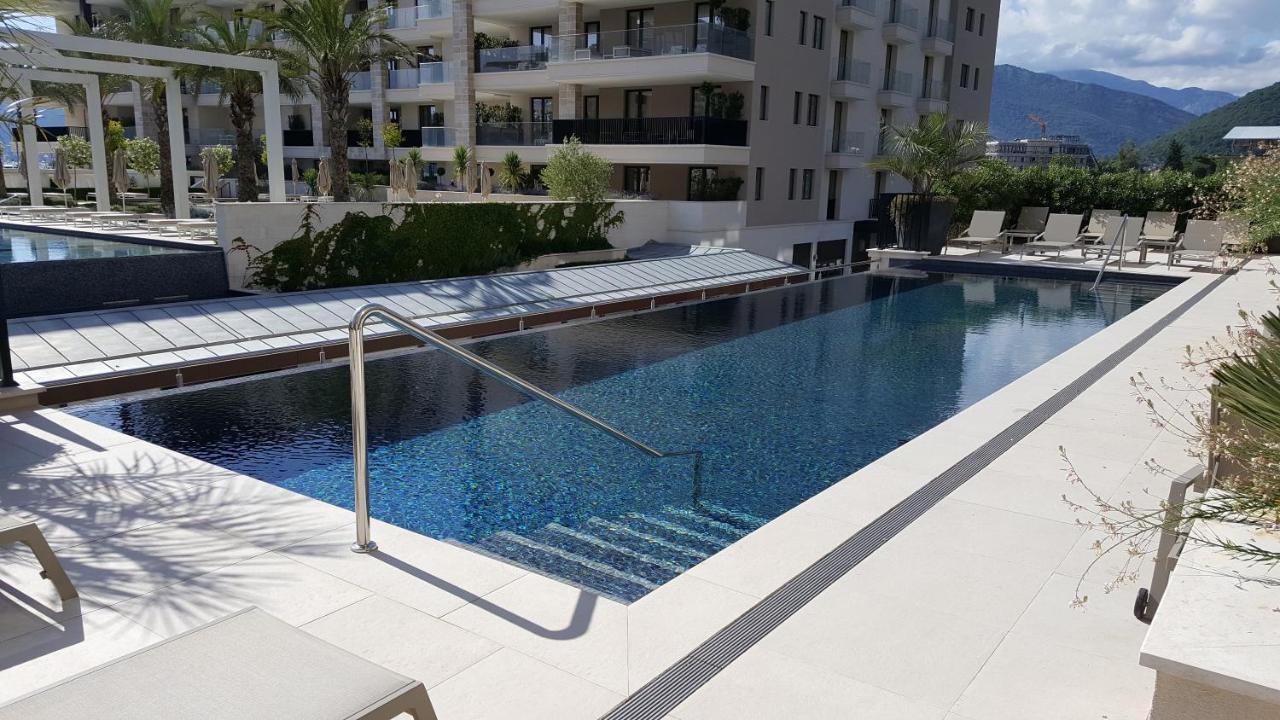 Porto Montenegro Luxurious Elena Tivat Luaran gambar